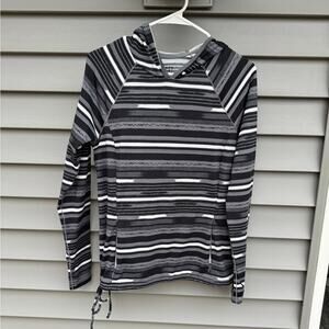 Title Nine Santa Fe Sunbuster Size S Hoodie Sun Shirt UPF 50 Black White Gray